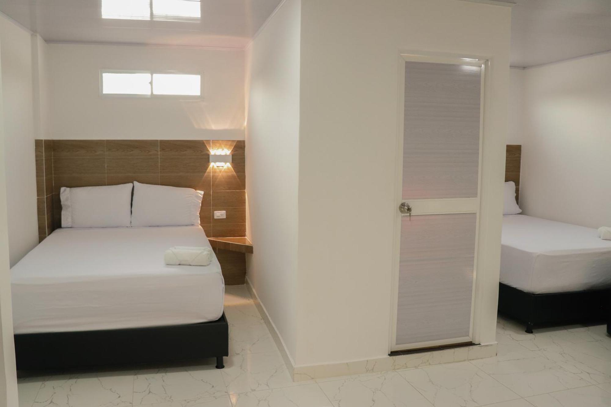 Hotel Brisas Del Mar — Photos 1